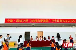 Danh túc Thiên Tân Hàn Yến Minh: Có thể làm cho càng nhiều trẻ em thích bóng đá, cũng coi như cống hiến cho bóng đá Trung Quốc